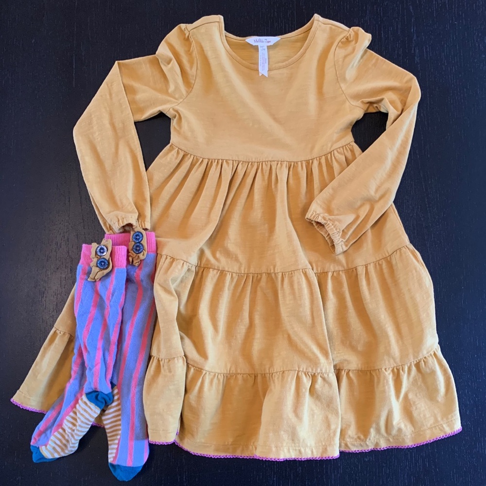 EUC MATILDA JANE GIRLS SIZE 6 DRESS & socks